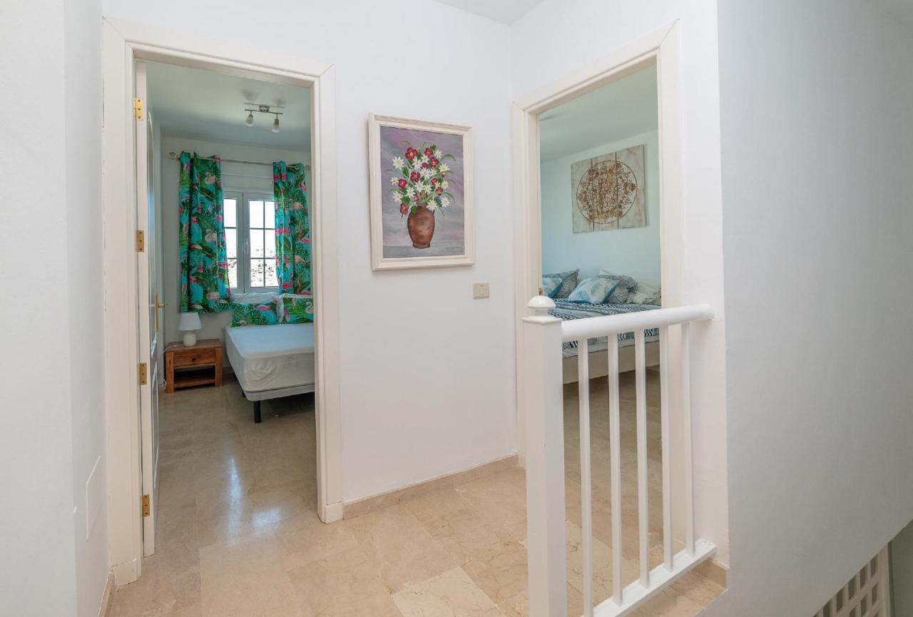 Modern Family Home Above Swimming Pool Puerto Rico  Esterno foto