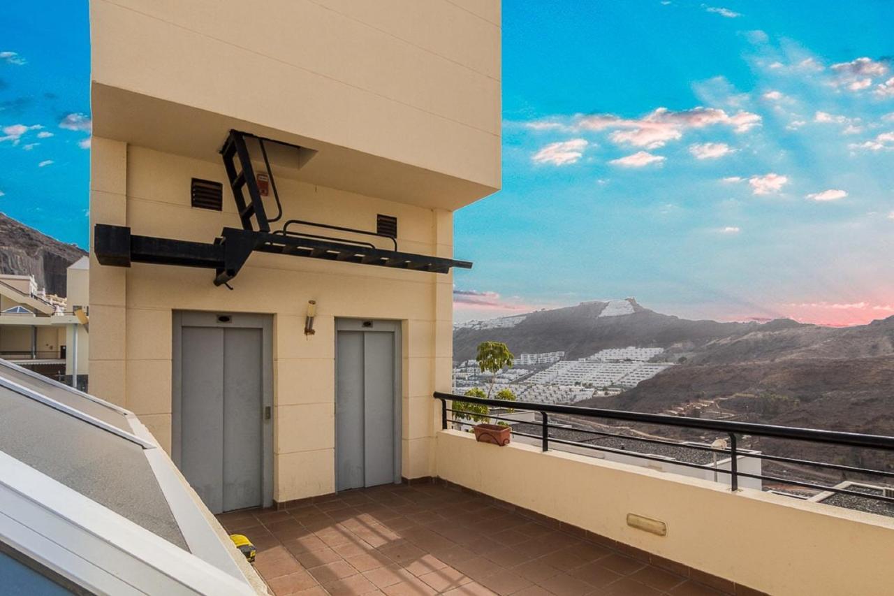 Modern Family Home Above Swimming Pool Puerto Rico  Esterno foto