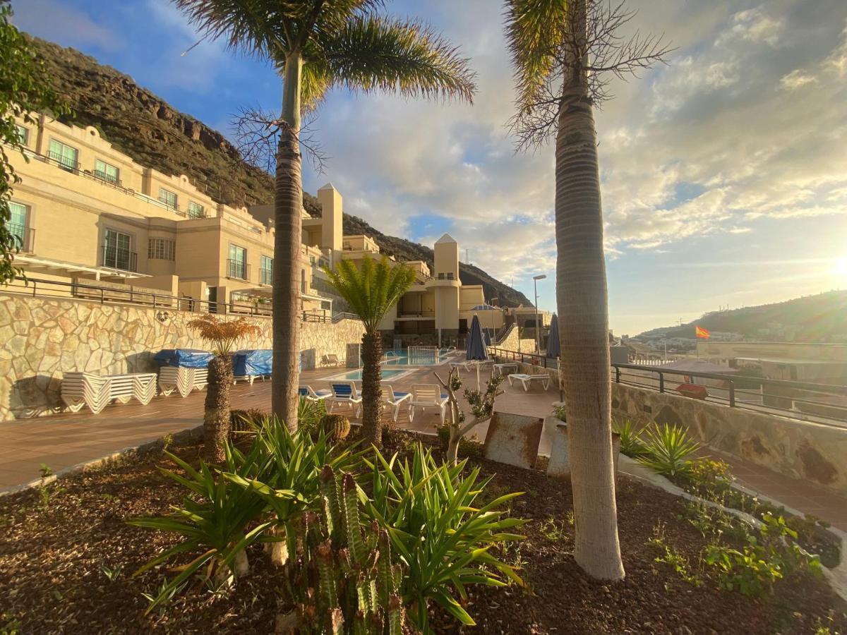 Modern Family Home Above Swimming Pool Puerto Rico  Esterno foto